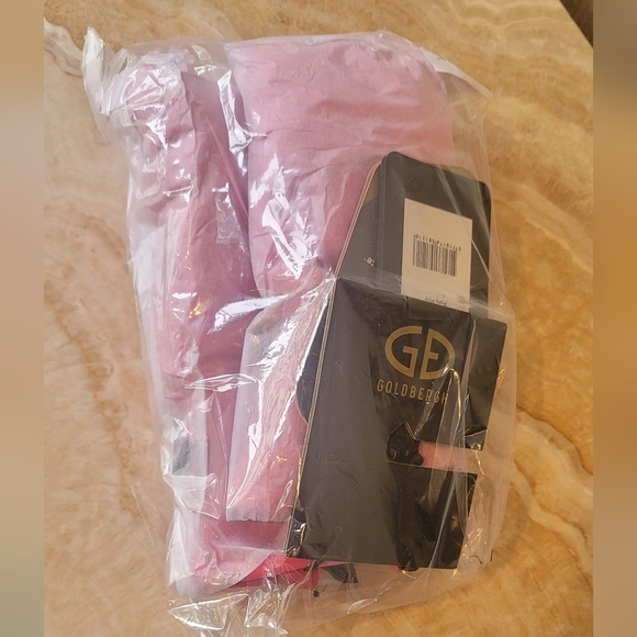 Goldbergh Pink Hilja Ski Mittens Gloves - Picture 10 of 16